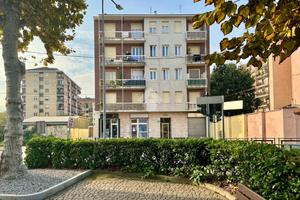 2 LOCALI A GRUGLIASCO