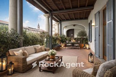 ELEGANTE BILOCALE IN CENTRO