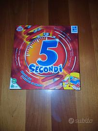 Gioco da tavolo 8+ semplice e divertente