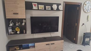 Cucina e parete attrezzata