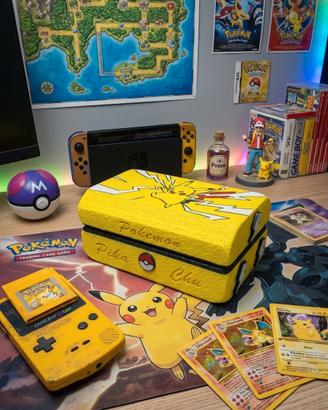 Portamazzo Carte Pokémon TCG Deck Box Pikachu