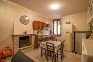 3 LOCALI A MAGLIANO SABINA