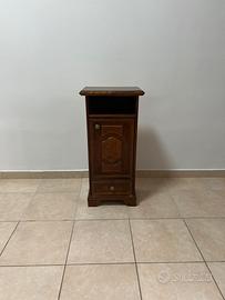 Comodino/Mobiletto in legno stile classico/vintage