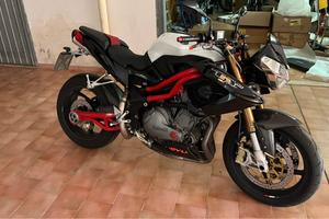 Benelli tnt 1130 sport triplo carattere