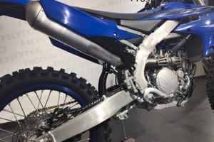 YAMAHA YZ 250 F OMOLOGATA USO STRADALE