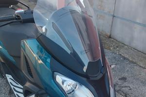 Scooter piaggio MP3 300 cl