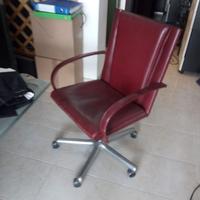 sedia/poltrona con rotelle in pelle