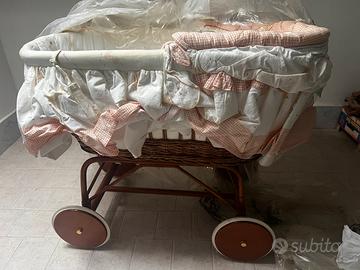 culla in vimini vintage per neonati
