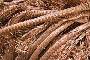 Rame 7.10 al kg cavo grosso 5 euro al kg