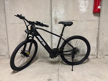 BICICLETTA ELETTRICA DA MONTAGNA