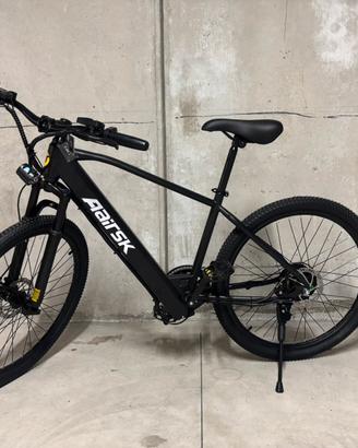 BICICLETTA ELETTRICA DA MONTAGNA