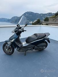 Beverly 350 Sport