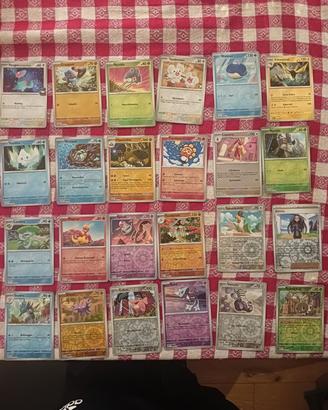 set 24 carte Pokemon