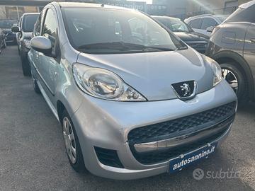 Peugeot 107 1.0 68CV 5p. Allure
