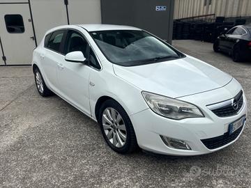 Opel Astra 1.7 CDTI 110CV 5 porte Cosmo