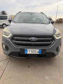 Ford Kuga 2.0 TDCI 120 CV S&S 2WD Powershift ST-Li