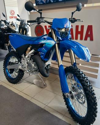 Yamaha YZ 125 M.Y. 2027 OMOLOGATA