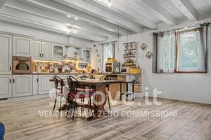 Casa indipendente di 145 m² con 4 locali a Fusigna