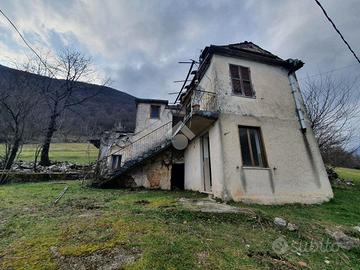 CASA DI CORTE A COLLEPARDO