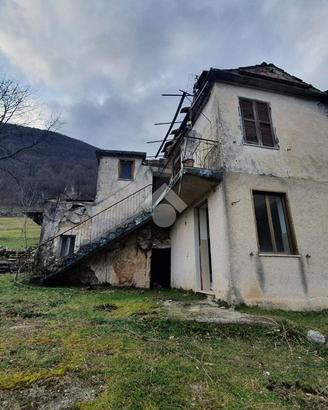 CASA DI CORTE A COLLEPARDO