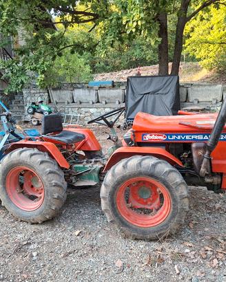 trattore Goldoni Universal 224