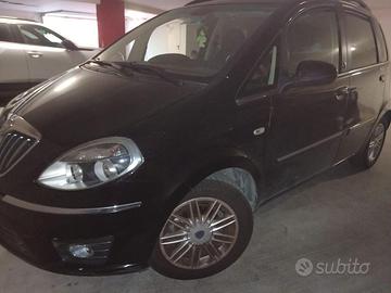 MUSA 1.4 BENZINA GPL