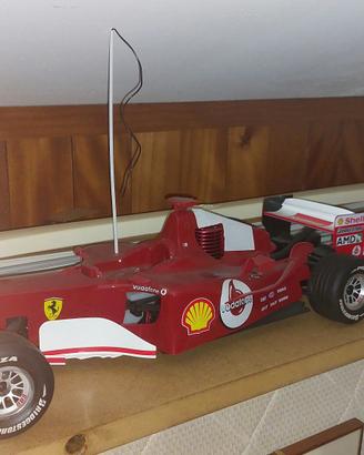 Ferrari F2004 kyosho con motore a scoppio.