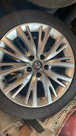 CERCHI ORIGINALI ALFA ROMEO 17''+ GOMME