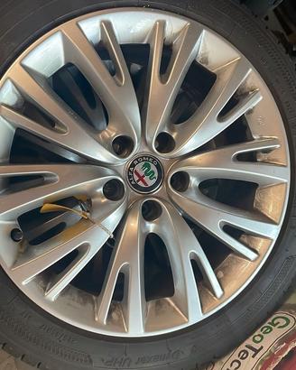 CERCHI ORIGINALI ALFA ROMEO 17''+ GOMME