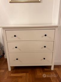 Cassettiera ikea hemnes