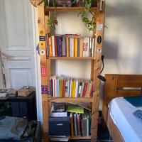 Libreria e scrivania