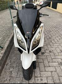 Scooter kymco downtown 300i