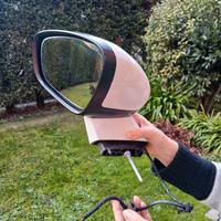 Specchietto laterale. 