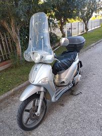 scooter liberty 125