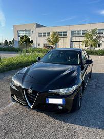 Giulia 2016 2.2 t Super 150cv Manuale