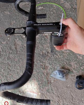 manubrio 42 completo di attacco fsa acr 100