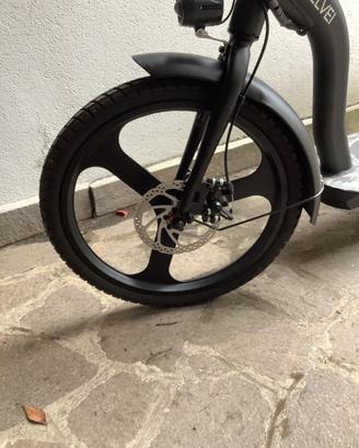 Monopattino elettrico ruote alte