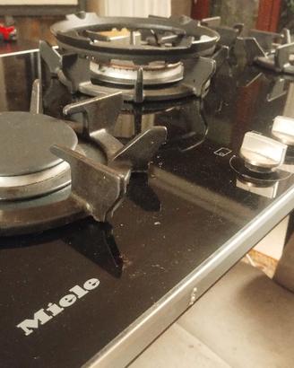 Miele - Piano Cottura a Gas. Base Vetroceramica