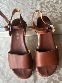 Sandali in pelle