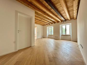 PIAZZA GARIBALDI : UFFICIO DI RAPPRESENTANZA