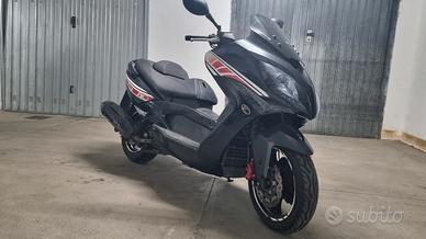 scooter Kymco 300R