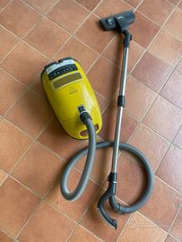 ASPIRAPOLVERE MIELE complete C3 series 120