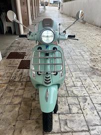 Vespa Primavera Pic Nic 125 Verde