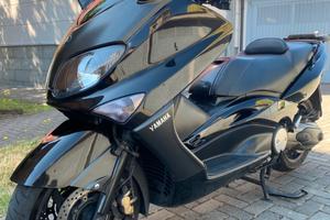 Tmax 500 del 2004