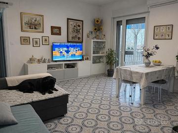 MARINA JULIA: APPARTAMENTO BICAMERE ...