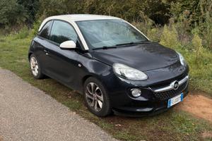 Opel Adam benzina con GPL