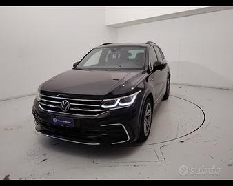 VOLKSWAGEN Tiguan II 2021 - Tiguan 2.0 tdi R-Line