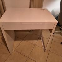 scrivania piccola bambini