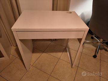 scrivania piccola bambini