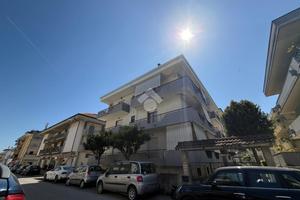 2 LOCALI A ALBA ADRIATICA